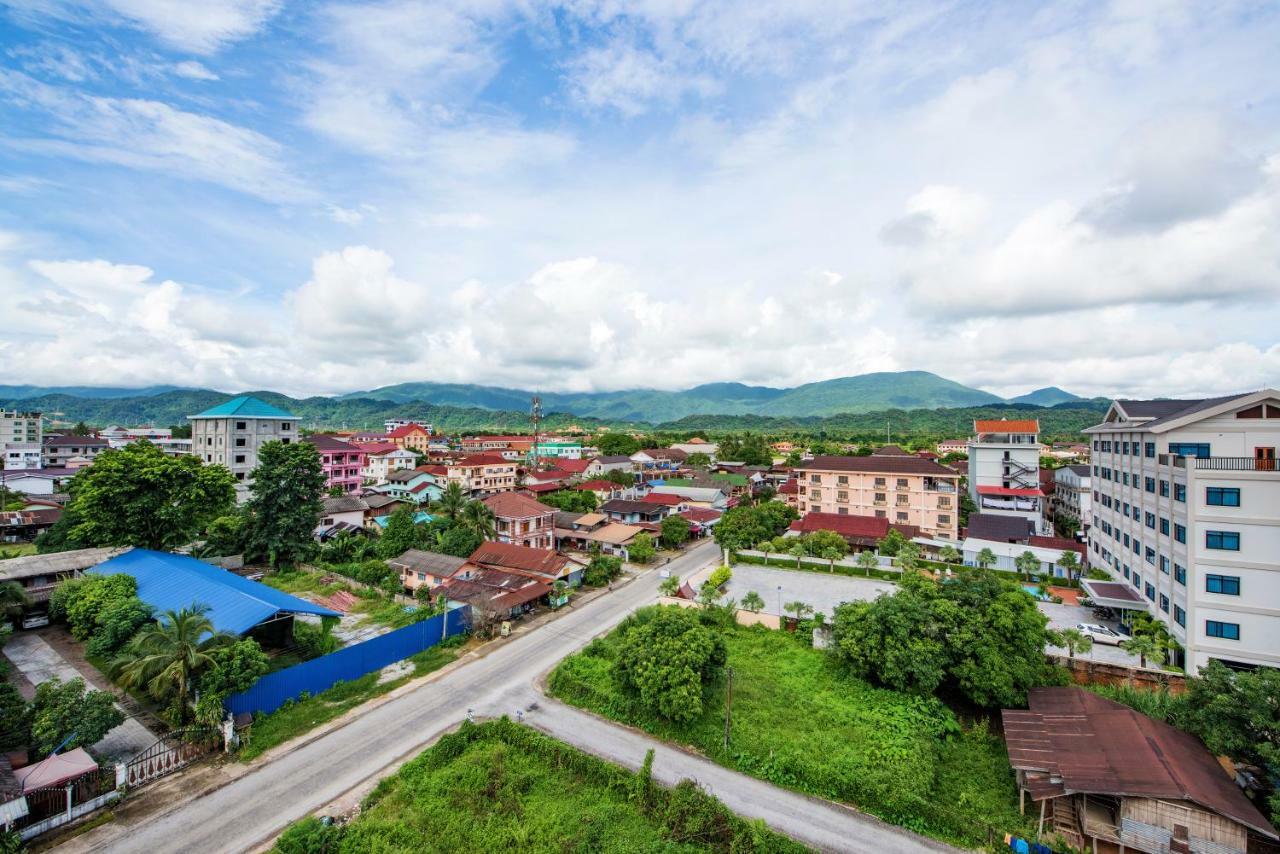 Annecy Hotel Vang Vieng Eksteriør billede