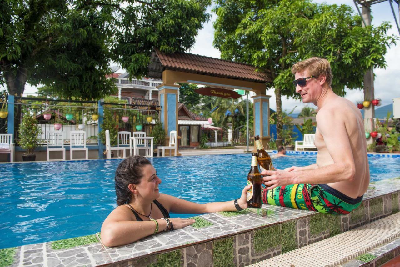 Annecy Hotel Vang Vieng Eksteriør billede